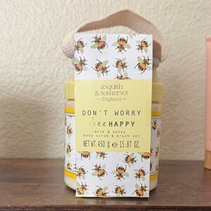 Bee Happy Body Scrub & Brush Set - Yellow